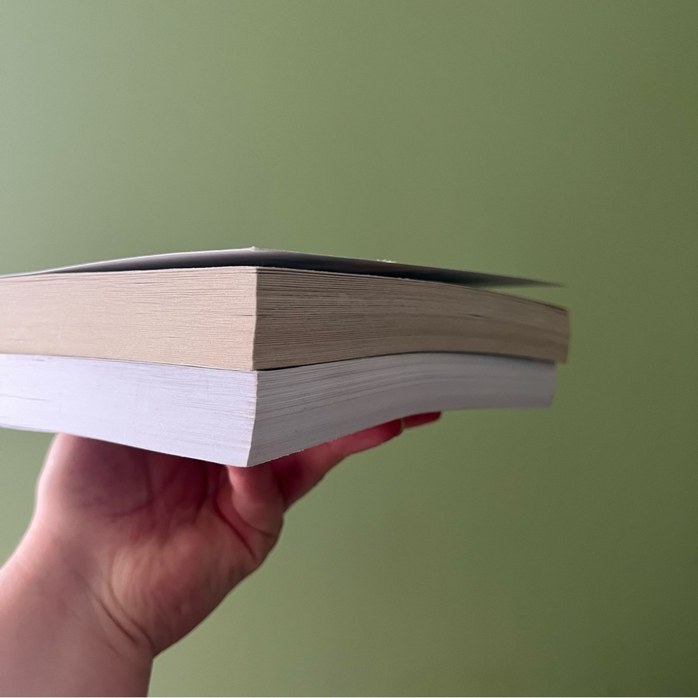 Colleen Hoover Book Set - Picture 10 of 12